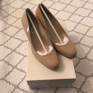 LK Bennett Syblia Pumps in Taupe